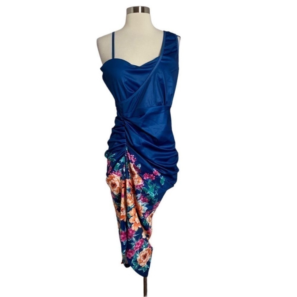 Floral Ruched Midi Dress Size M